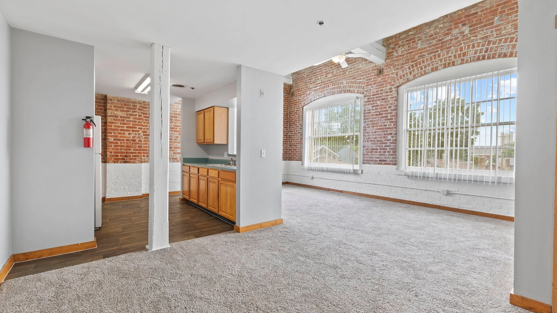 Atlas Apartments — Sale in Richmond, IN, photo 4 of 5