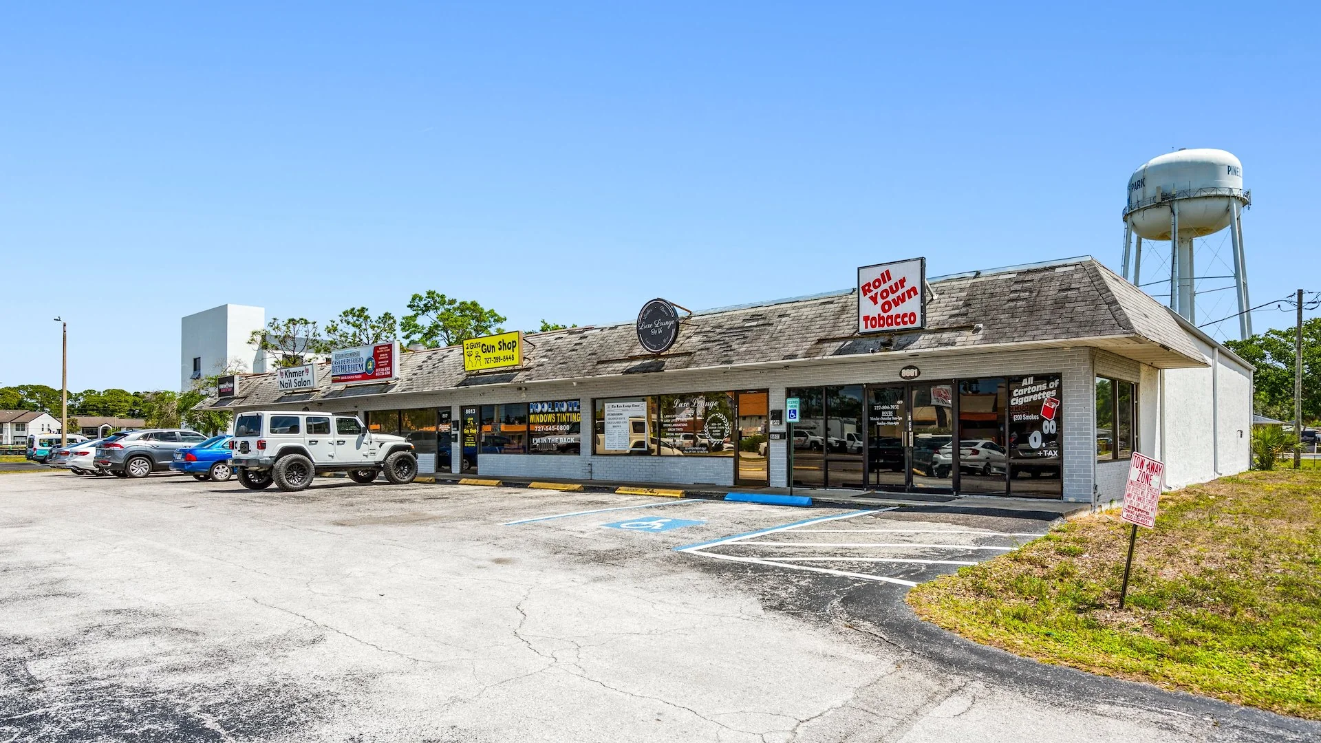 County Center Retail Strip — Sale in Pinellas Park, FL, photo 3 of 6