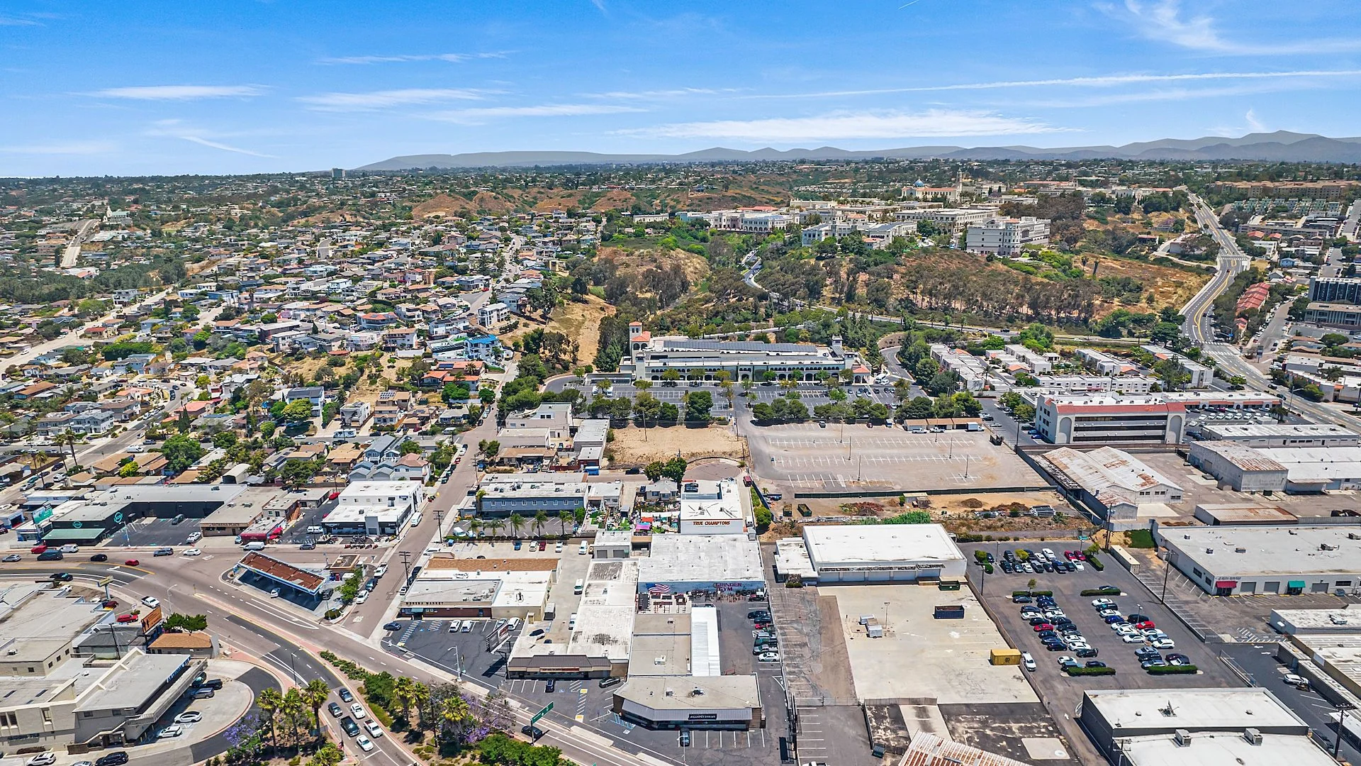 1013 Morena Blvd — Sale in San Diego, CA, photo 2 of 3