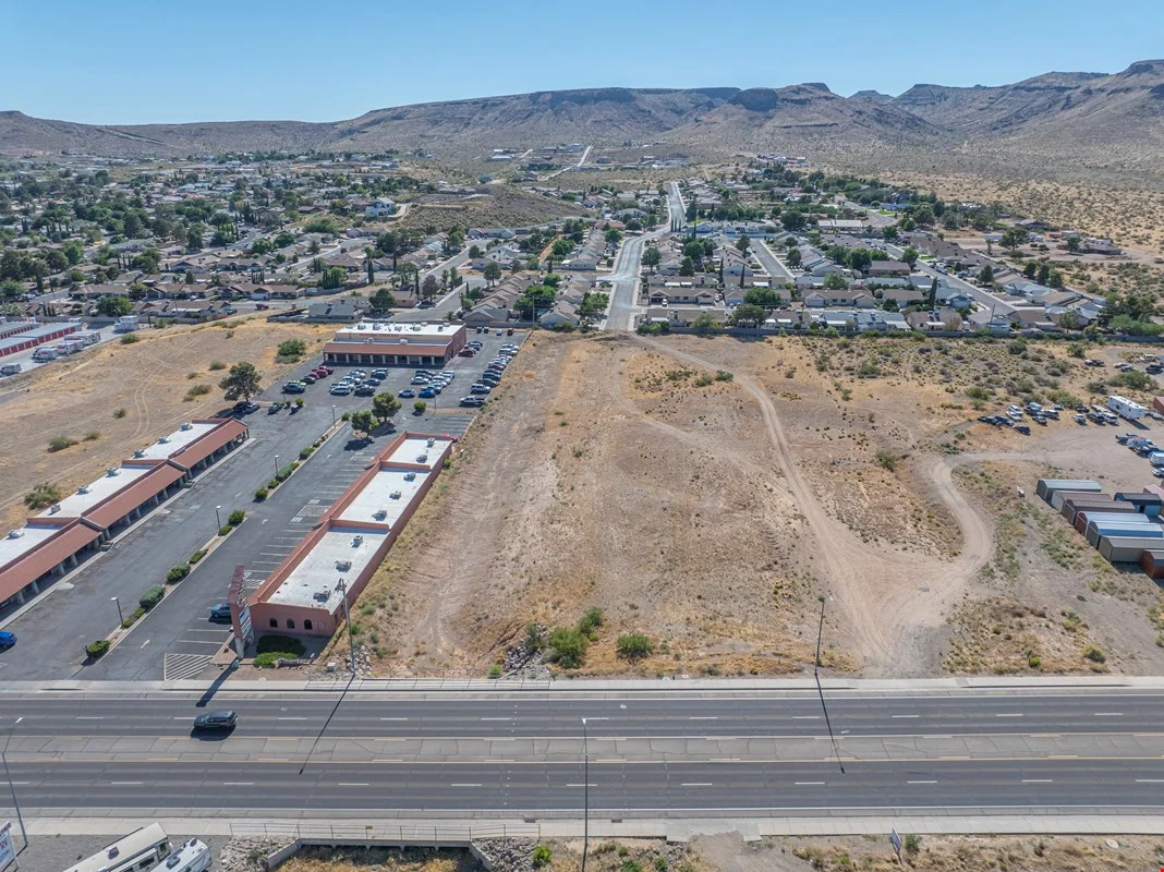 4085 Stockton Hill Rd — Sale in Kingman, AZ, photo 2 of 8