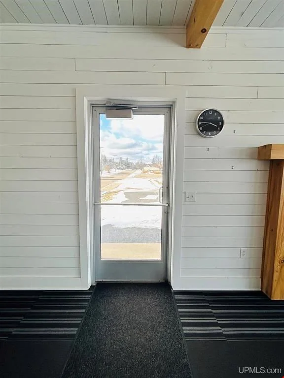 109 W US41 — Sale in Negaunee, MI, photo 4 of 8