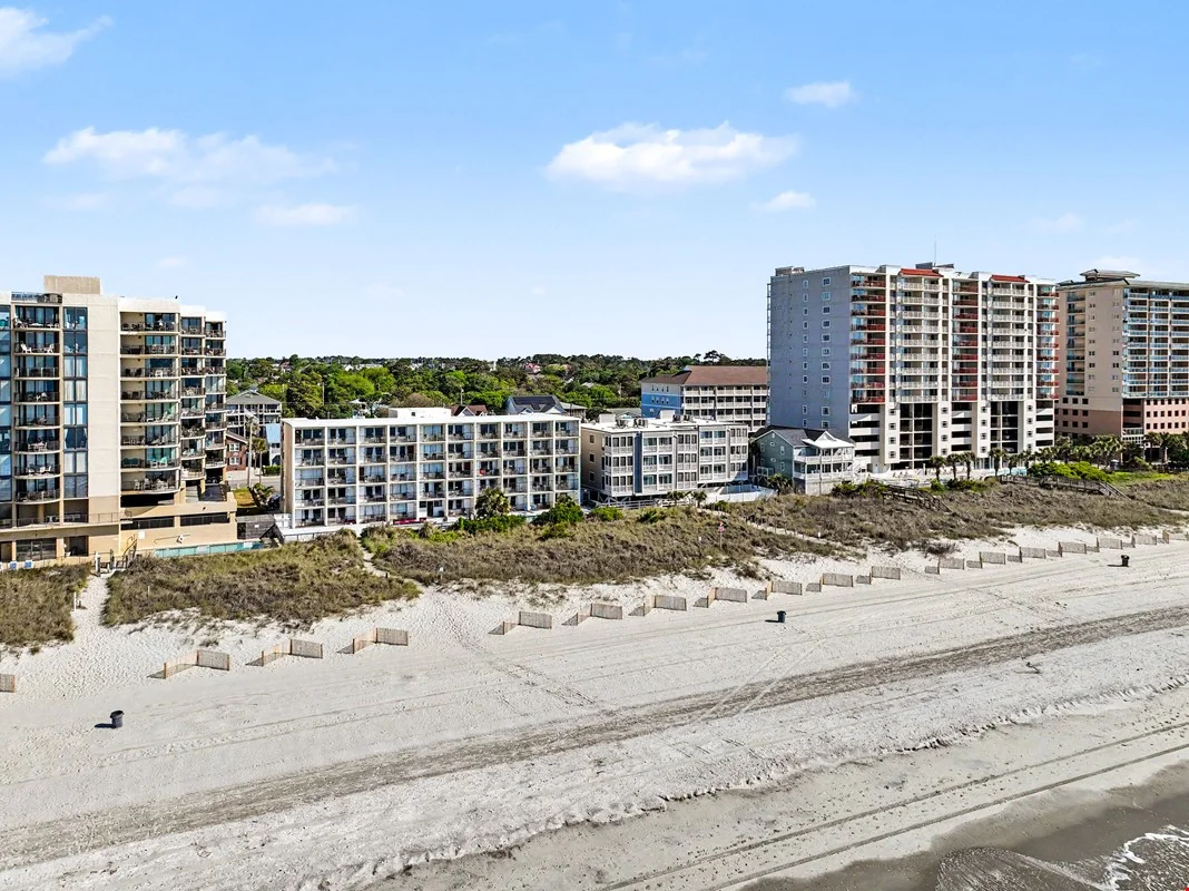 1415 S Ocean Blvd — Sale in North Myrtle Beach, SC, photo 3 of 8
