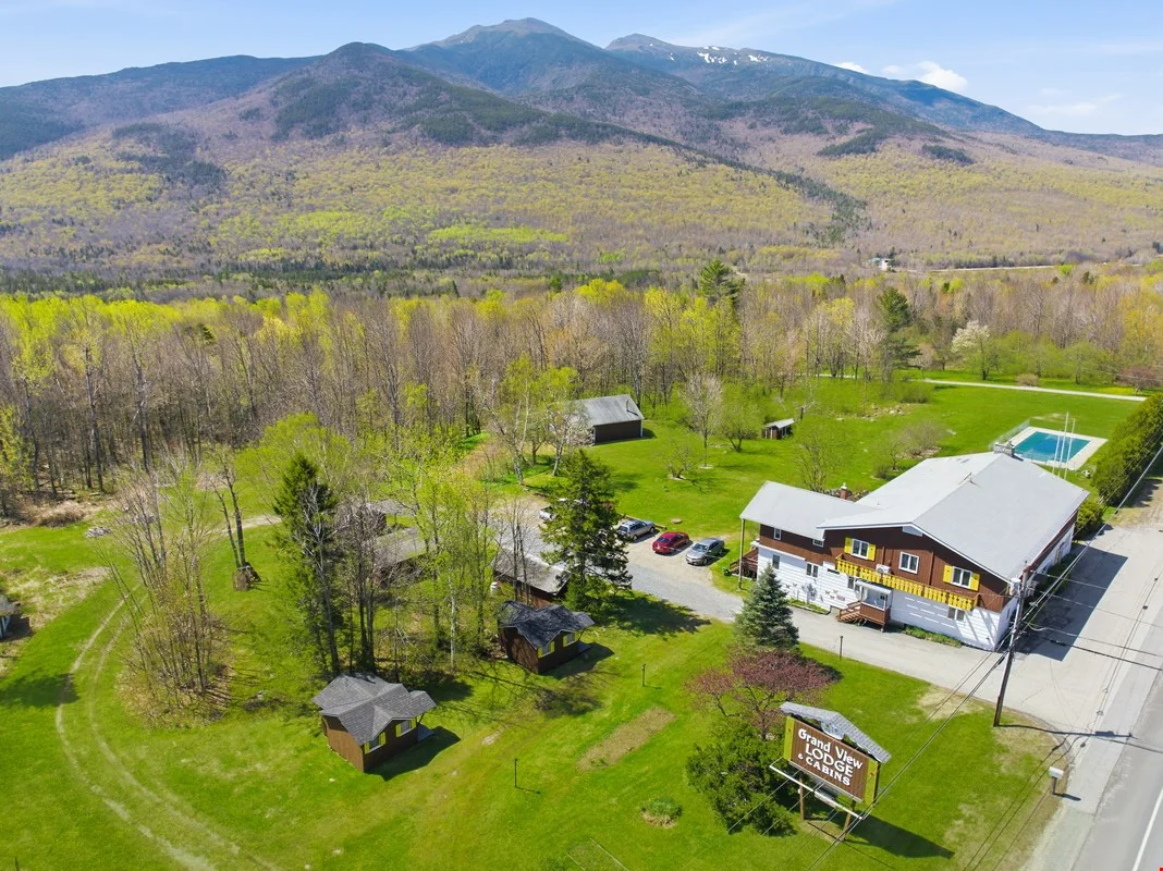 Grand View Lodge & Cabins in Randolph, NH — Sale in Randolph, NH, photo 2 of 5