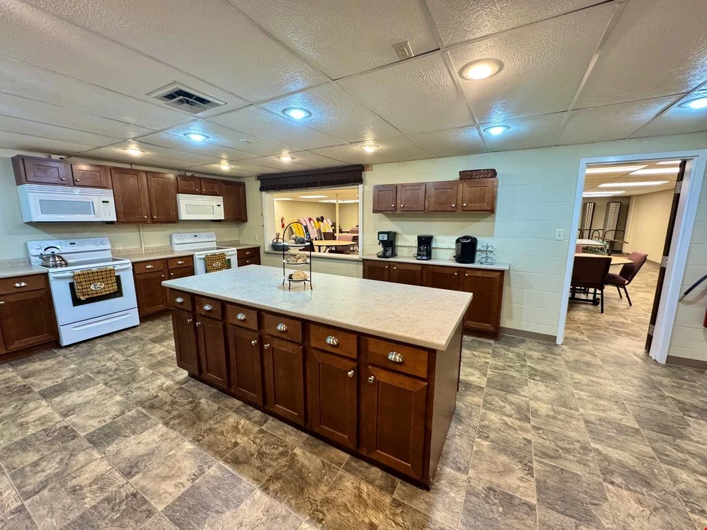 423 S 11th St — Sale in New Castle, IN, photo 3 of 8