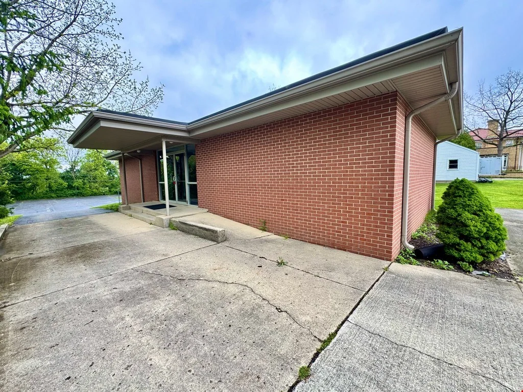 423 S 11th St — Sale in New Castle, IN, photo 8 of 8