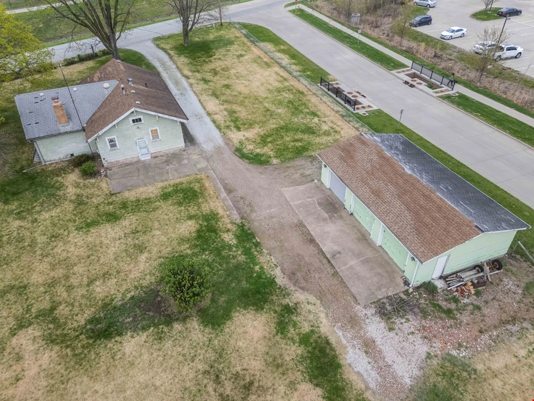 6305 NW 59th Court — Sale in Johnston, IA, photo 3 of 8