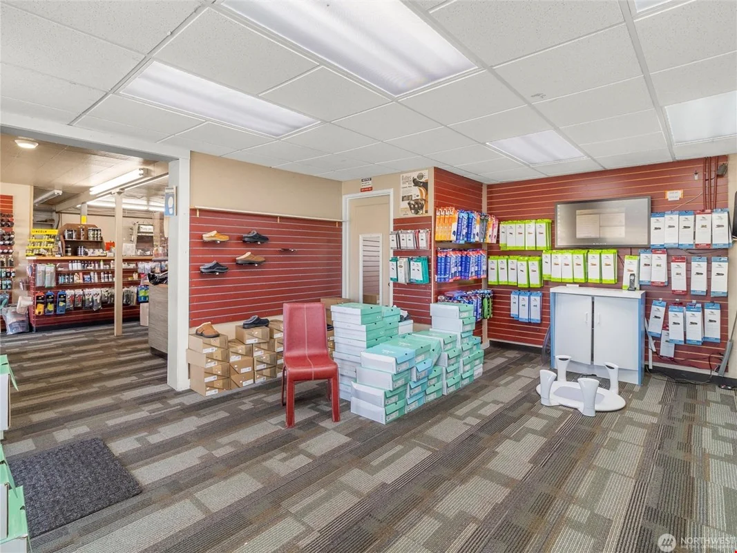4221 Pacific Ave SE - Lacey, WA — Sale in Lacey, WA, photo 4 of 8