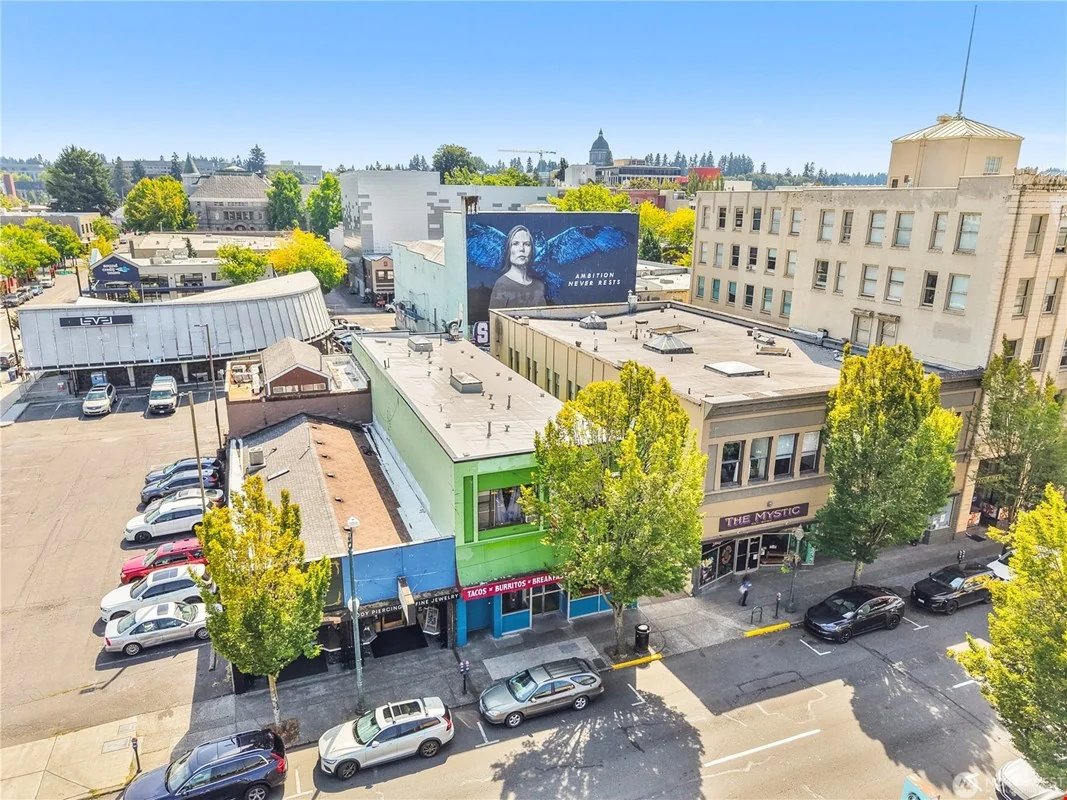213 4th Ave E - Olympia, WA — Sale in Olympia, WA, photo 1 of 8