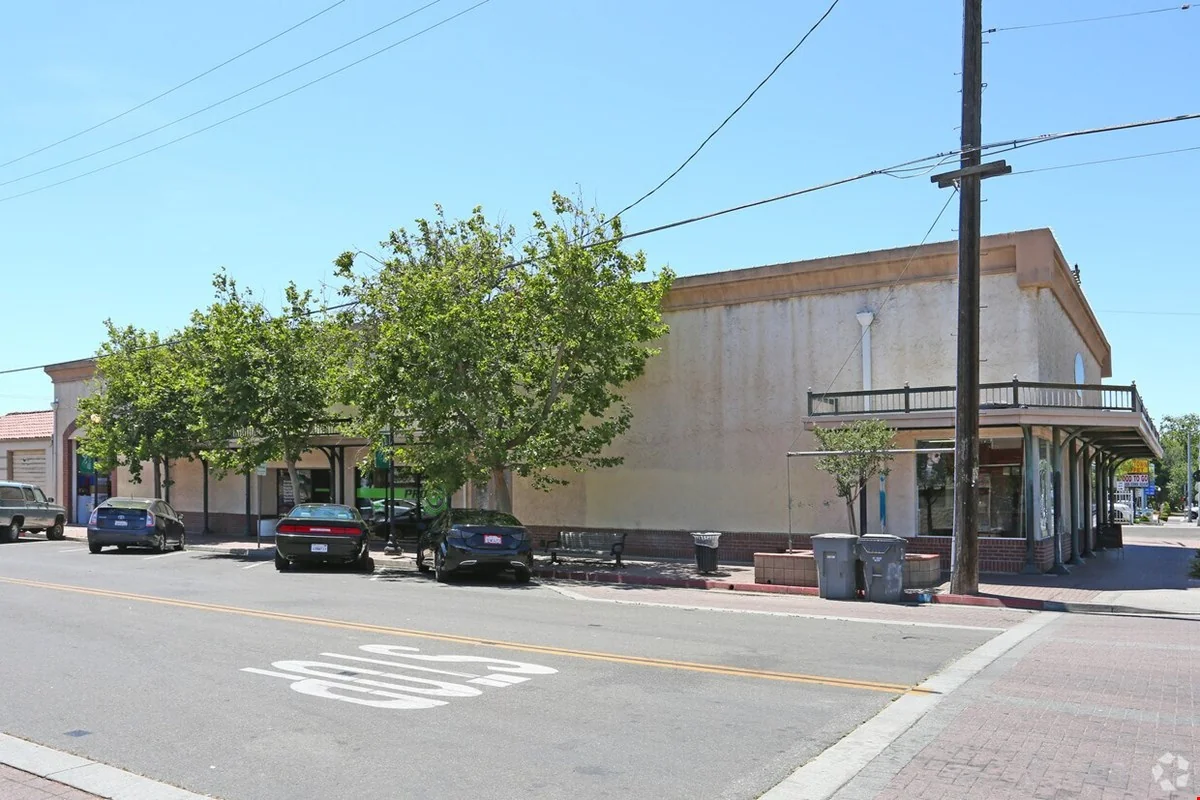 6 E Yosemite Ave, Madera — Sale in Madera, CA, photo 6 of 8