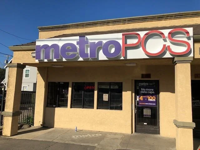 3316 Martin Luther King Jr Blvd, Sacramento, CA 95817 — Sale in Sacramento, CA, photo 3 of 6