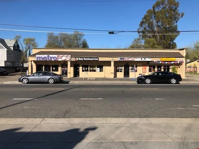 3316 Martin Luther King Jr Blvd, Sacramento, CA 95817 — Sale in Sacramento, CA, photo 4 of 6
