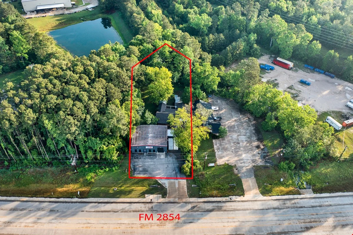 7,306 SF COMMERCIAL PROPERTY WITH INCOME IN PLACE — Sale in Conroe, TX, photo 8 of 8