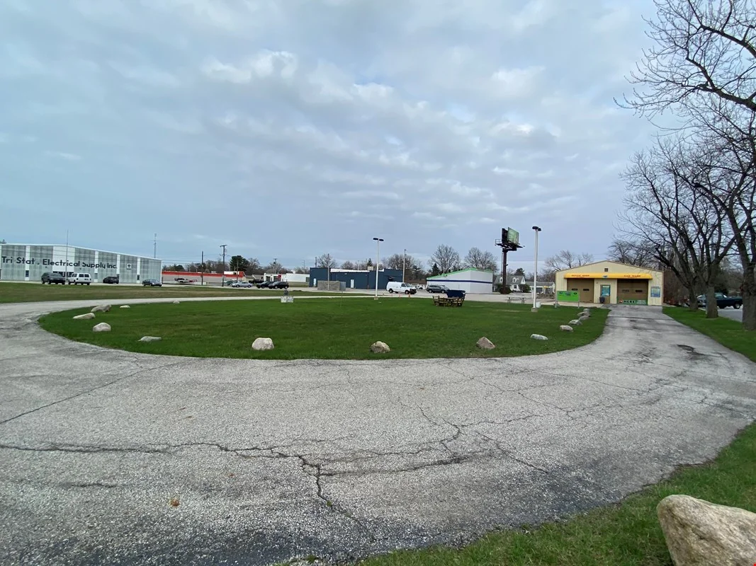 High-Visibility B-2 Site with 19K+ VPD &… — Sale in Michigan City, IN, photo 5 of 8