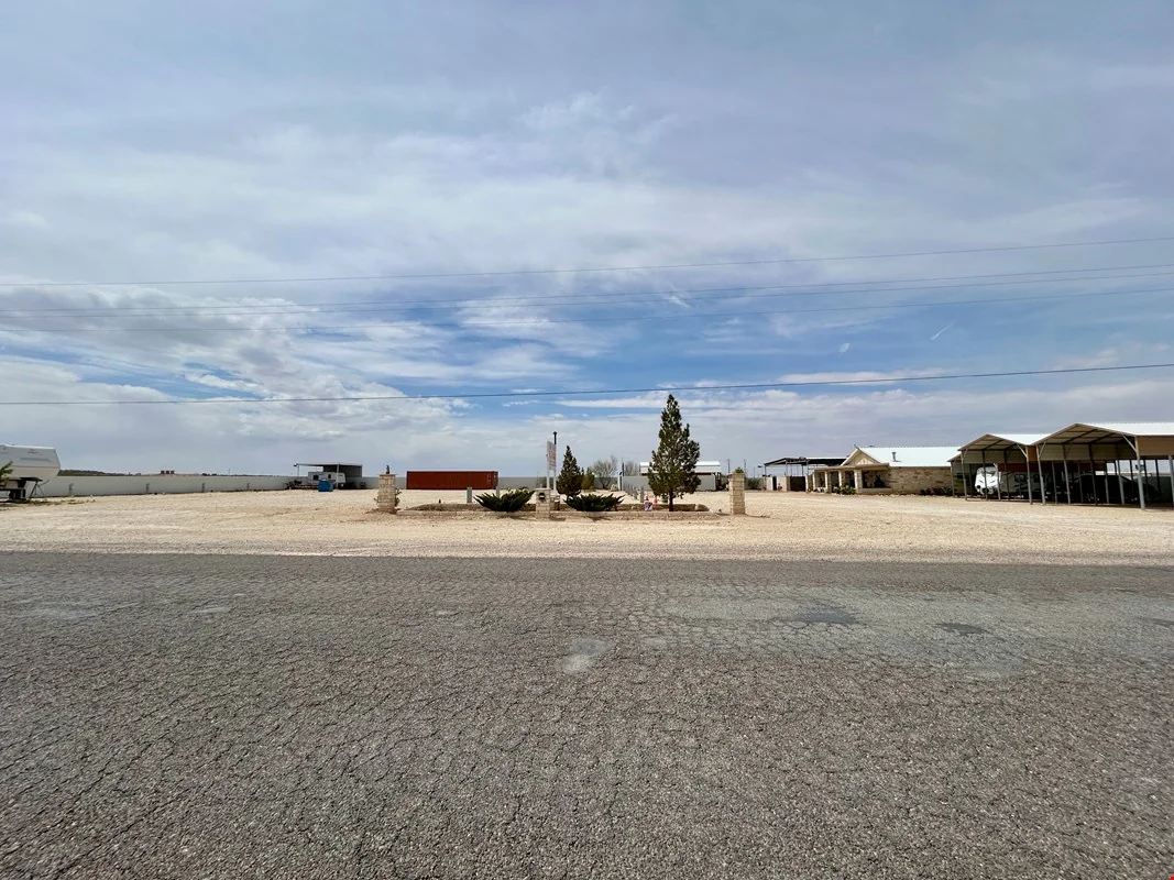 875 N Ellyson Blvd — Sale in Fort Stockton, TX, photo 2 of 8
