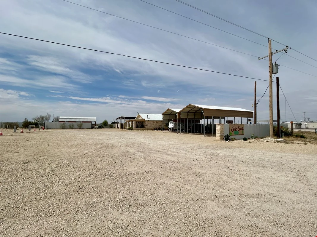 875 N Ellyson Blvd — Sale in Fort Stockton, TX, photo 8 of 8