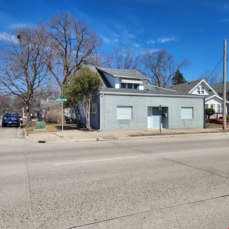 Triplex in Austin — Sale in Austin, MN, photo 8 of 8