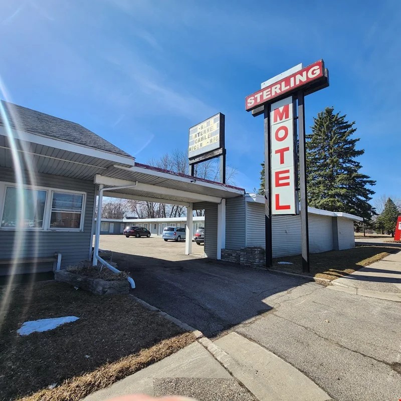 Motel in Austin — Sale in Austin, MN, photo 3 of 8