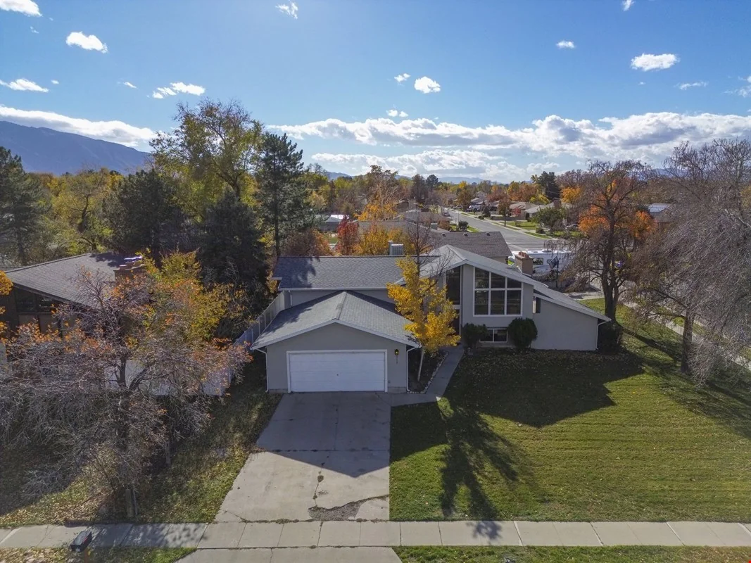 512 E LARCHWOOD DR, midvale, UT 84121 — Sale in Midvale, UT, photo 5 of 8