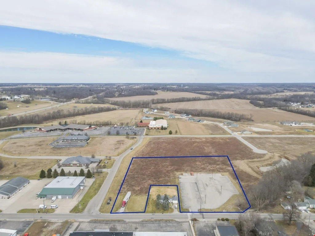 2*** Emerson Ave — Sale in New Castle, IN, photo 1 of 8
