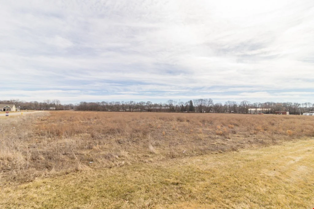 1*** Emerson Ave — Sale in New Castle, IN, photo 1 of 8