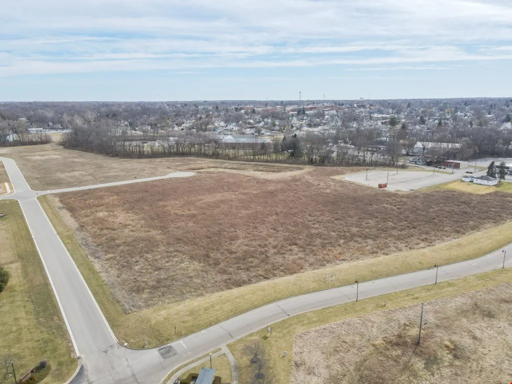 1*** Emerson Ave — Sale in New Castle, IN, photo 8 of 8
