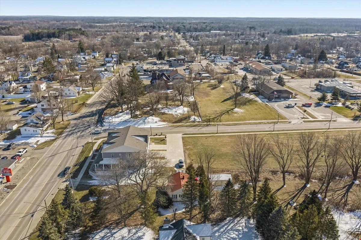 4432 Morrish Rd, Swartz Creek, MI — Sale in Swartz Creek, MI, photo 5 of 8