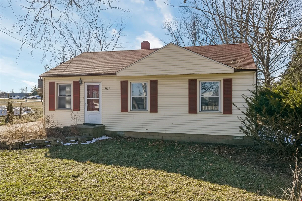4432 Morrish Rd, Swartz Creek, MI — Sale in Swartz Creek, MI, photo 8 of 8