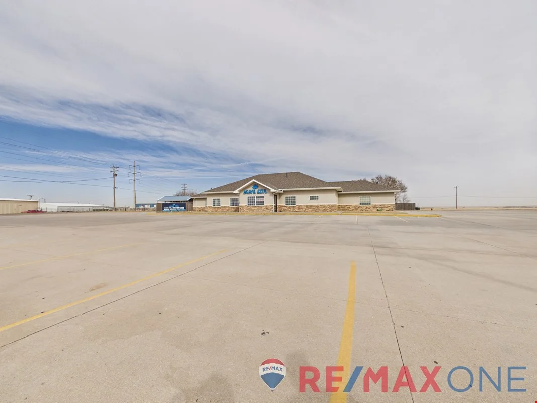 1104 E. Oklahoma Ave. Ulysses, KS. — Sale in Ulysses, KS, photo 6 of 8