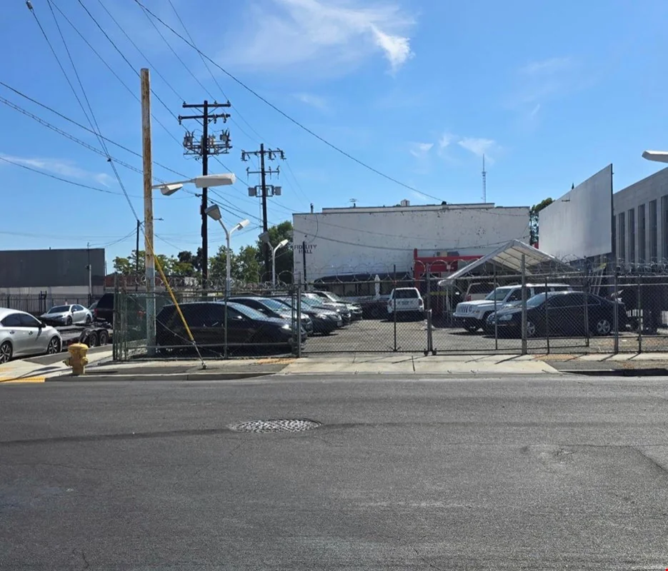 Car Lot — Sale in Stockton, CA, photo 2 of 6
