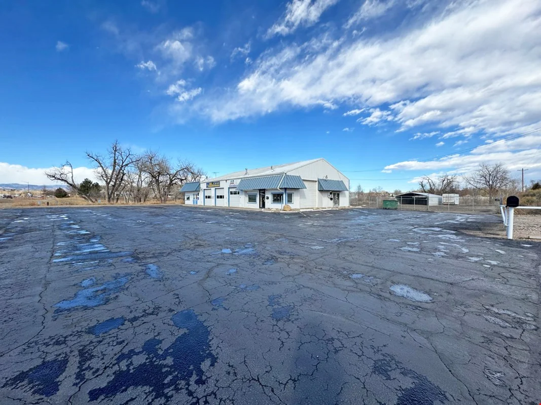 1325 S Saint Louis — Sale in Loveland, CO, photo 2 of 8