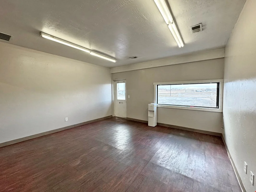 1325 S Saint Louis — Sale in Loveland, CO, photo 4 of 8