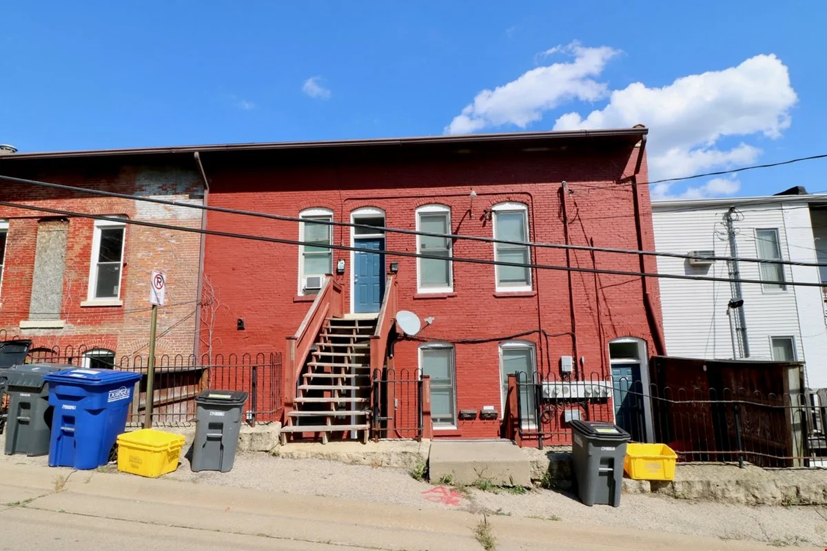 1735 Central Ave — Sale in Dubuque, IA, photo 4 of 8