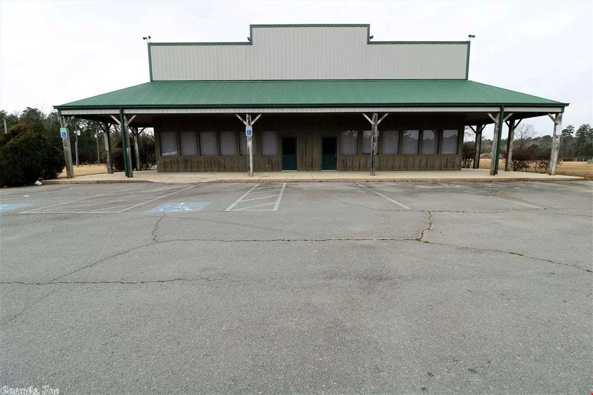 11085 ,167 S Highway - retail for sale in sheridan, AR