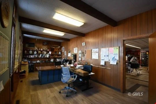 Versatile commercial property in Glendive offering… — Sale in Glendive, MT, photo 3 of 8
