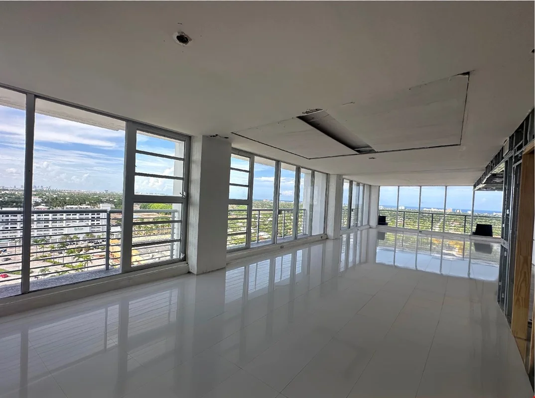 1720 Harrison St #17E-F — Sale in Hollywood, FL, photo 4 of 8