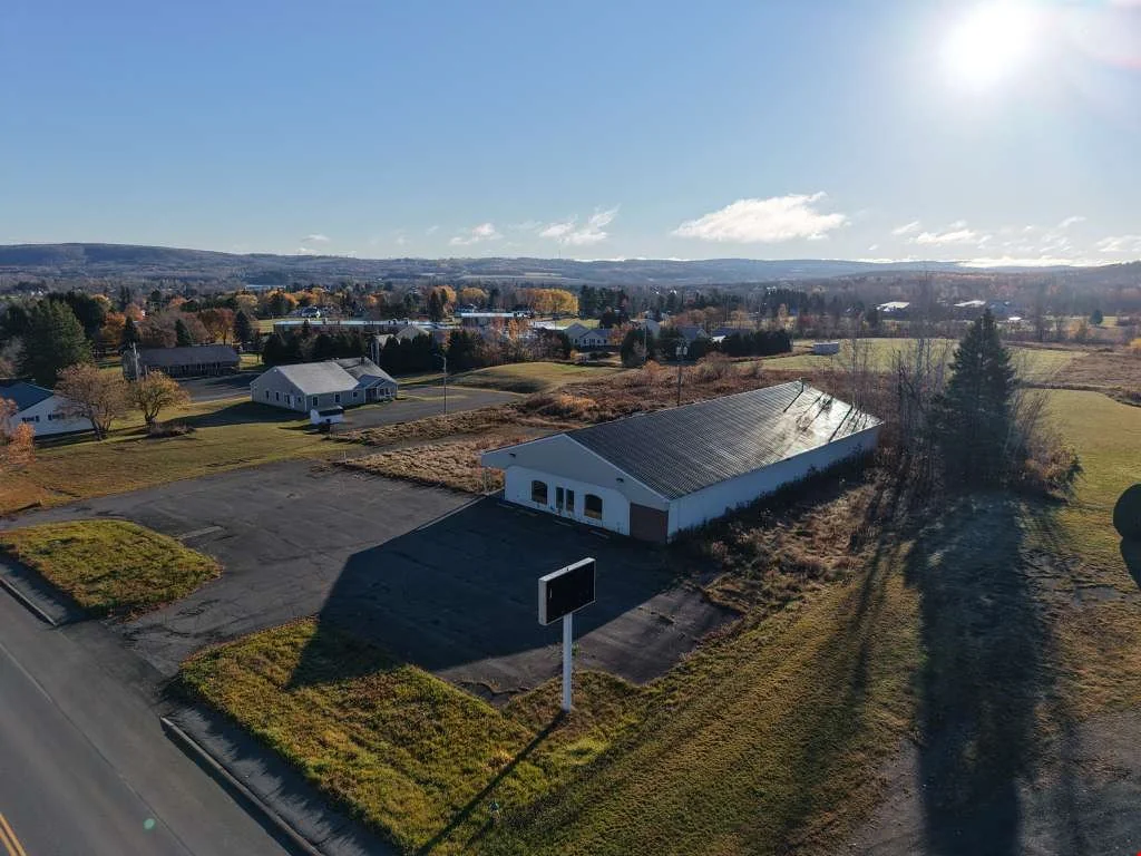 107 Presque Isle Street Fort Fairfield, ME 04742 — Sale in Fort Fairfield, ME, photo 2 of 8