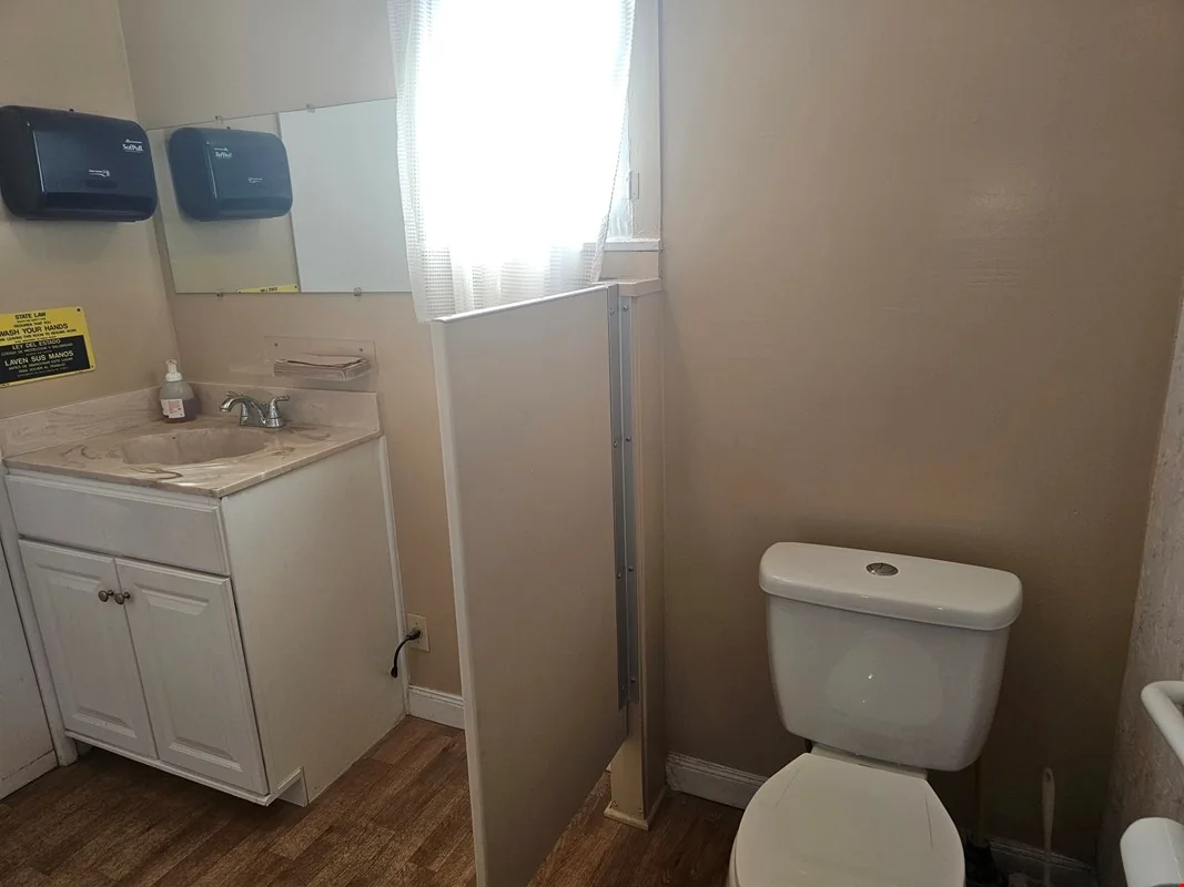 6836 Palm Ave Highland CA — Sale in Highland, CA, photo 5 of 8