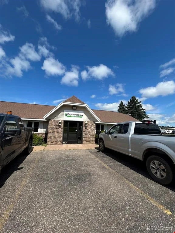 1000 Country Lane — Sale in Ishpeming, MI, photo 5 of 8