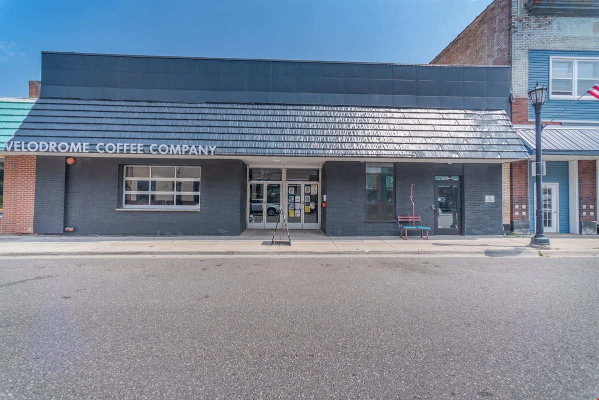 105/109 E Main St — Sale in Ishpeming, MI, photo 1 of 8
