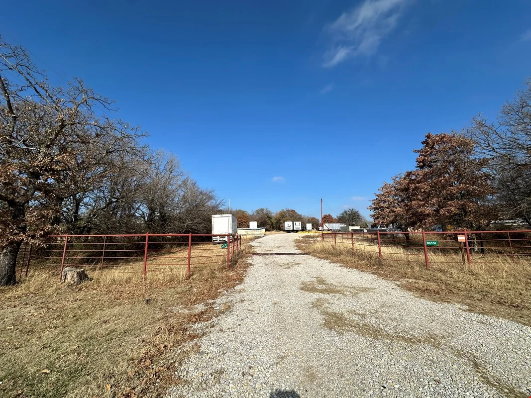 18774 US Hwy 70, Lone Grove — Sale in Lone Grove, OK, photo 7 of 8