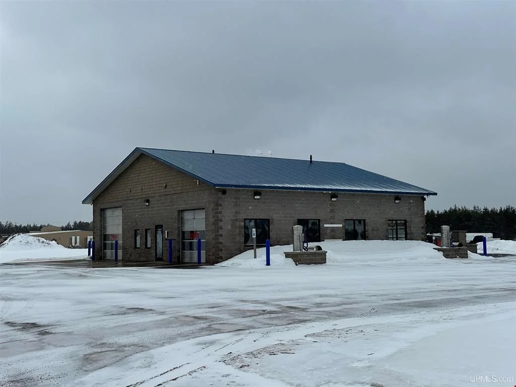 Happy Bubbles Car Wash — Sale in Gwinn, MI, photo 2 of 8