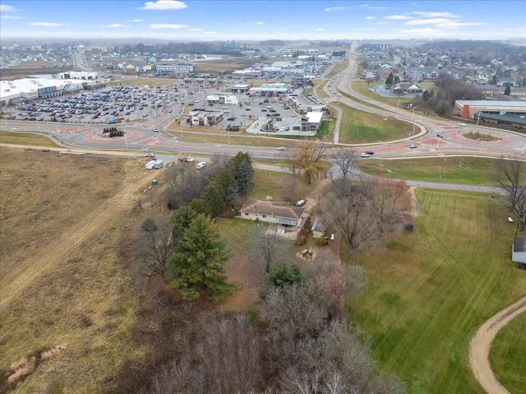 Versatile 1+ Acre Parcel - 3173 McComb Road - Stoughton — Sale in Stoughton, WI, photo 4 of 8