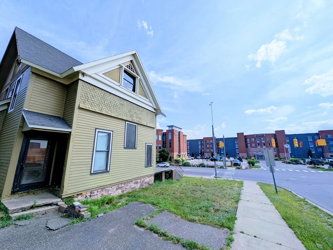 866 W Washington Street — Sale in Marquette, MI, photo 8 of 8