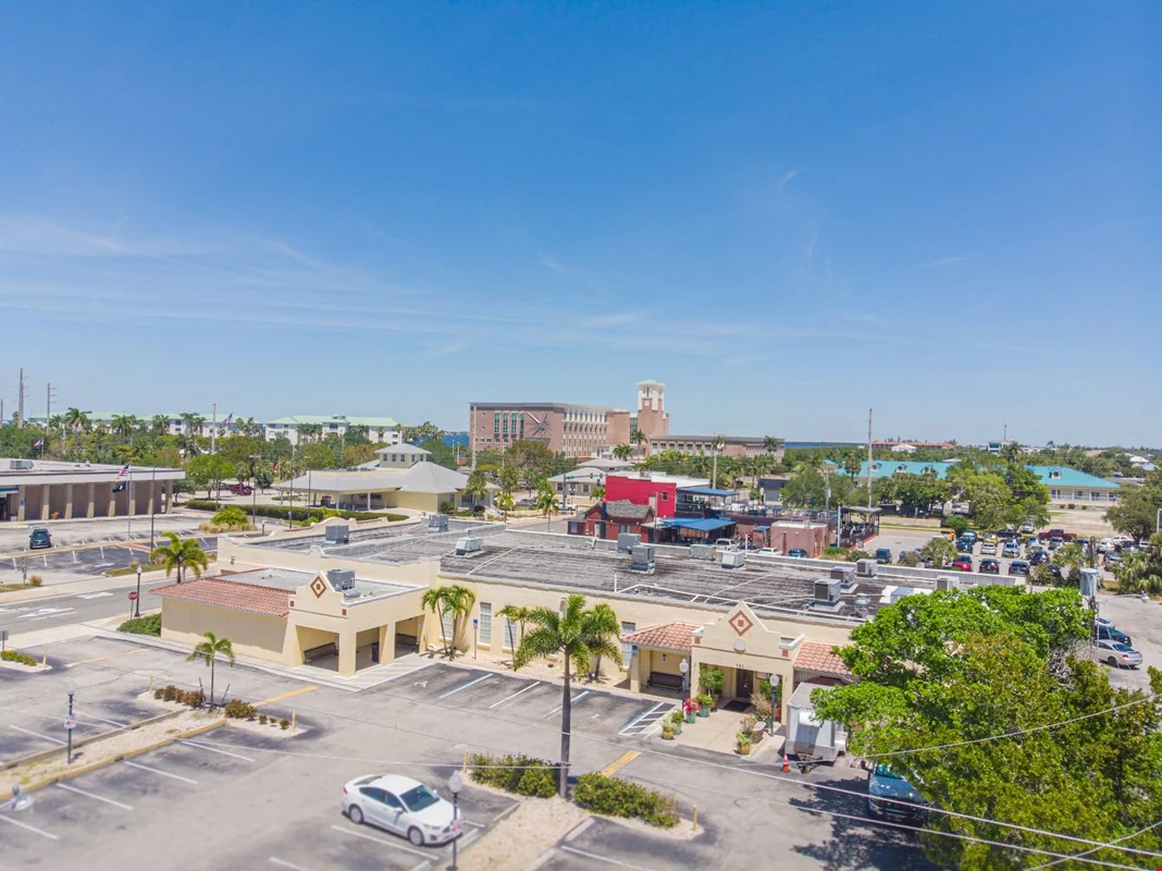 H.W. Smith Arcade Building — Sale in Punta Gorda, FL, photo 2 of 8