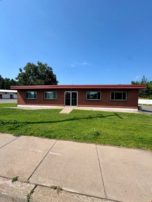 701 N Teal Lake Ave., Negaunee MI 49866 — Sale in Negaunee, MI, photo 2 of 8
