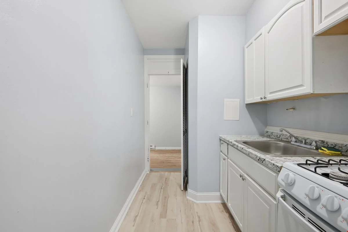 3919 R St SE Washington, DC 20020 — Sale in Washington, DC, photo 3 of 8