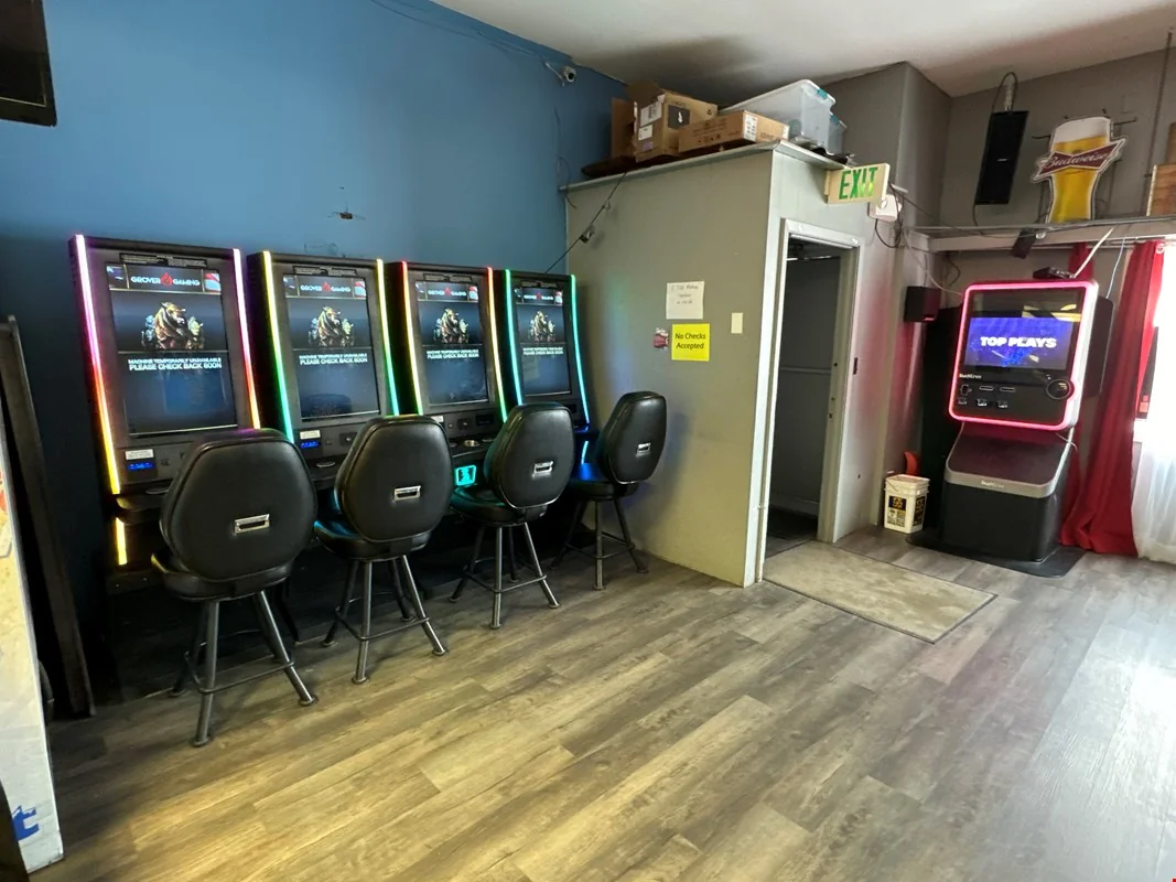 Bar For Sale — Sale in Valley City, ND, photo 7 of 8