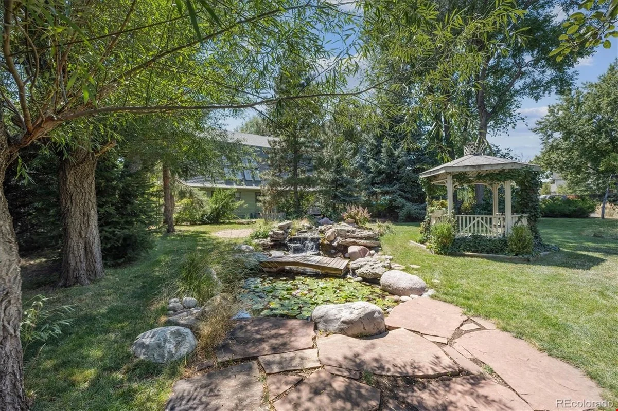9000 W Jewell Ave — Sale in Lakewood, CO, photo 5 of 8
