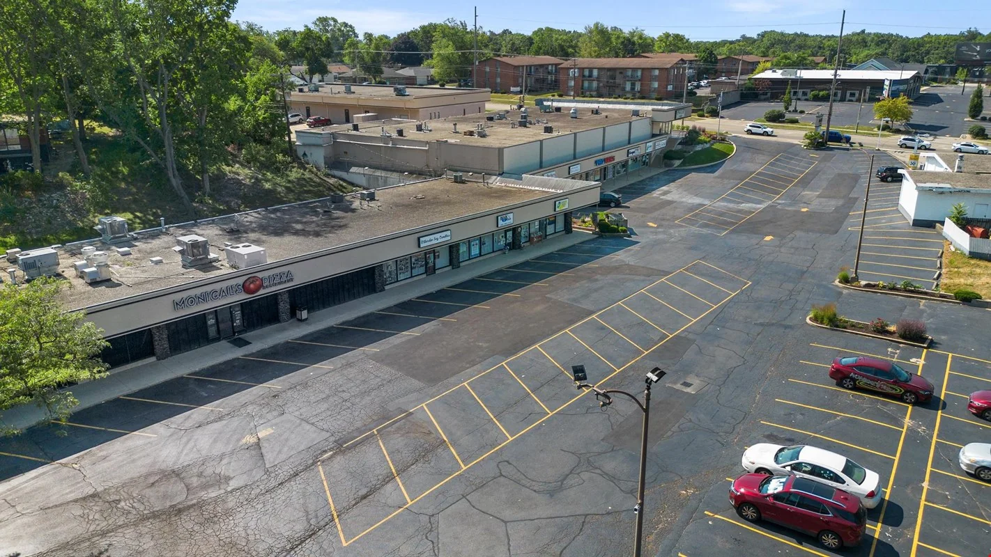 Oak Cliff Park Shopping Center — Sale in Peoria, IL, photo 5 of 8
