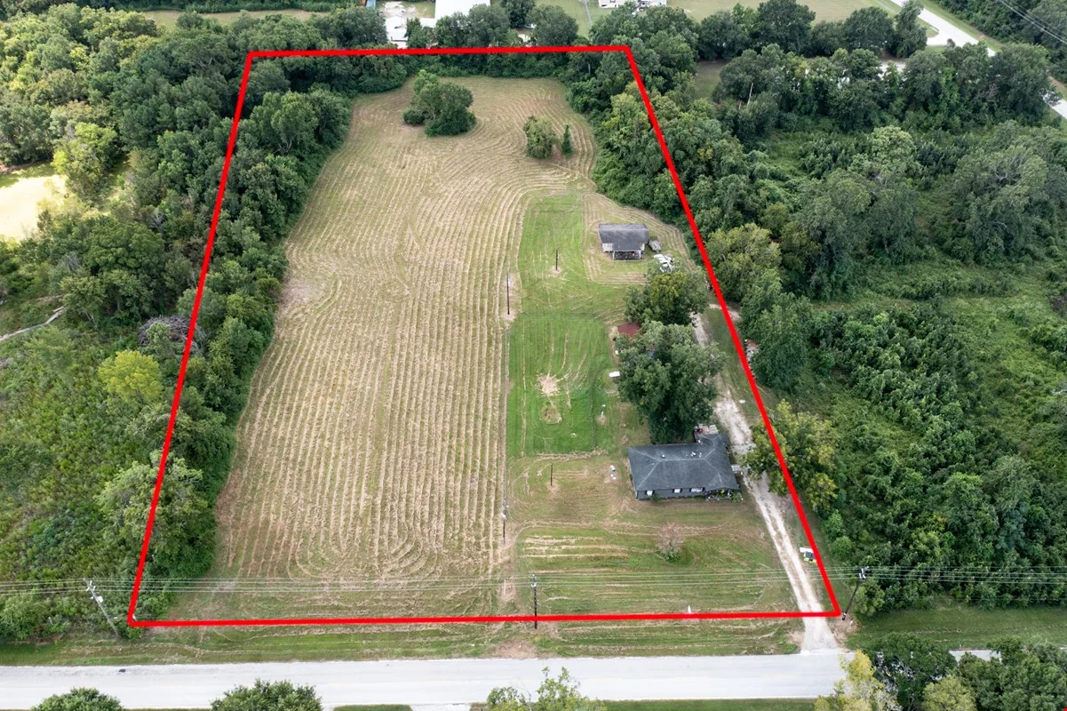 5 Acres Prime Industrial Land – Excellent Access &… — Sale in Tomball, TX, photo 1 of 8